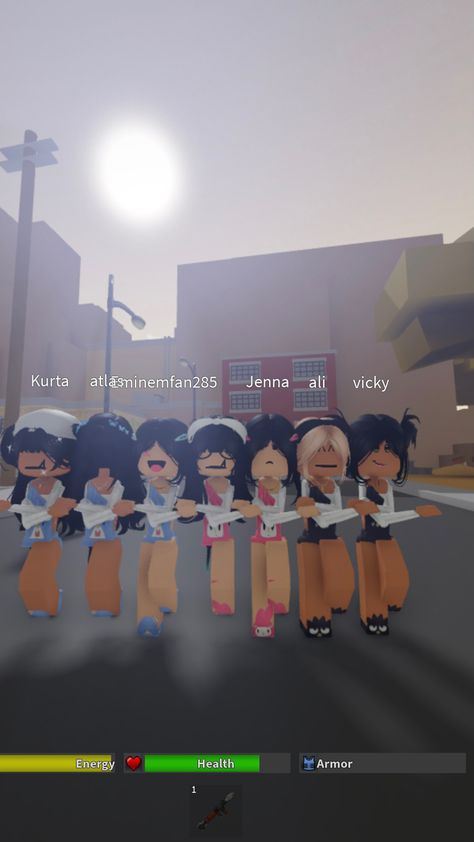 Roblox Friend Group, Dahoodian Avatar, Hood Pics, Roblox Friends, Matching Fits, Da Hood, Latina Outfits, Soft Pink Theme, Grunge Fairycore