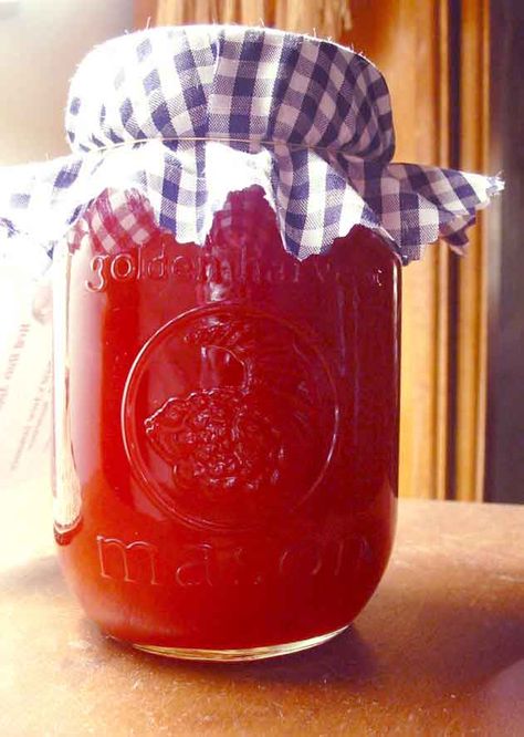 Apple Butter Uses, Red Hots Candy, Apple Butter Crock Pot, Slow Cooker Apple Butter, Hot Candy, Apple Butter Recipe, Homemade Apple Butter, Cinnamon Candy, Apple Jelly