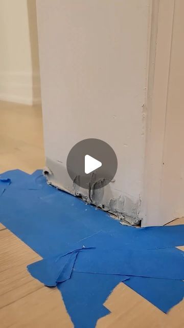 Landscaping Company on Instagram: "Stop Using Caulking for Big Gaps! Watch How to Properly Fill and Paint Gaps in Your Flooring  @renoiy_network  #diy #construction #landscaping #hardscaping #carpentry #lifehacks #tools" Southern Charm Decor, Diy Construction, Silicone Caulk, Floor Molding, Living Room Partition, Living Room Partition Design, Room Partition Designs, Partition Design, Landscaping Company