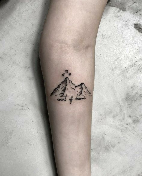 A Court Of Dreams Tattoo, Court Of Dreams Tattoo, Rhysand Knee Tattoo, Court Of Dreams, Acotar Fanart, Minimalistic Tattoos, Bookish Tattoos, Henna Ideas, Acotar Series