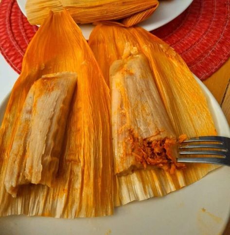 Easy Tamales, Chicken Tamales, Cuban Dishes, Tamale Recipe, Homemade Bread Easy, Hispanic Food, Pumpkin Pie Recipes, Latin Food, Easy Soups