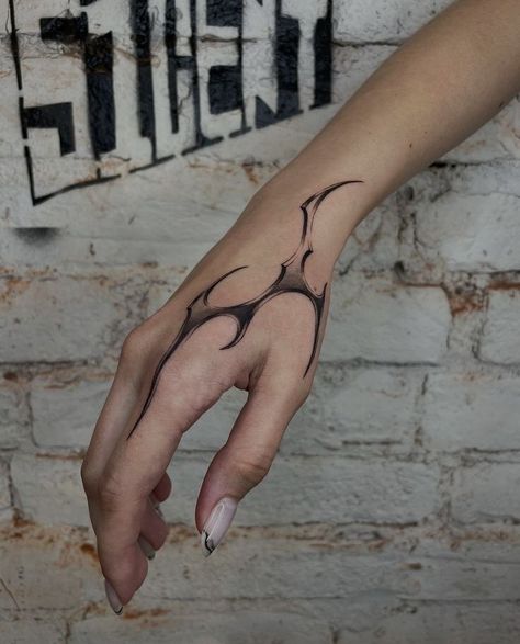 Fluid Hand Tattoo, Hand Designs Tattoo, Aggrogoth Tattoo Hand, Hot Hand Tattoos, Neotribal Tattoo Design Hand, Lighting Hand Tattoo, Neotribal Hand Tattoo, Flame Hand Tattoo, Cybersigilism Hand Tattoo