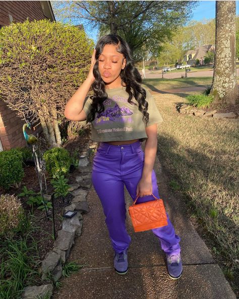 Purple And Black Outfits Black Women, Canon Purple 4s Outfit, Purple Outfit Ideas Black Women, Canyon 4s Outfit, Purple Canyon 4s Outfit, Purple Outfits Black Women, 4s Outfit, Girly Fits, Gorgeous Prom Dresses