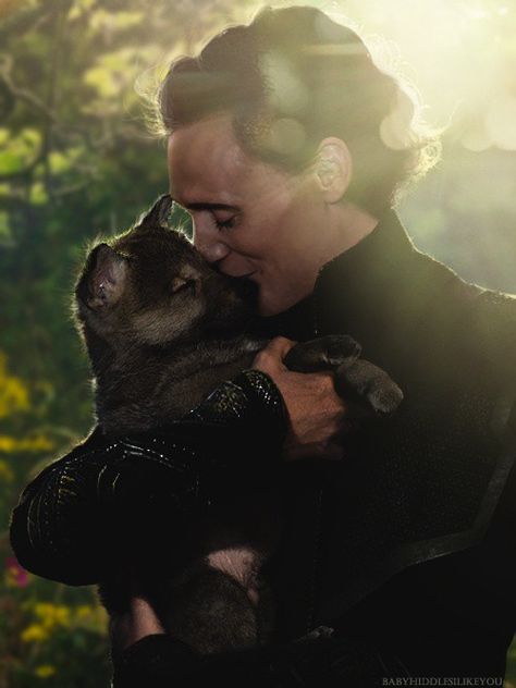 Thor X Loki, Loki Avengers, Thomas William Hiddleston, Man And Dog, Loki Marvel, Loki Laufeyson, Tom Hiddleston Loki, The Perfect Guy, Disney Funny