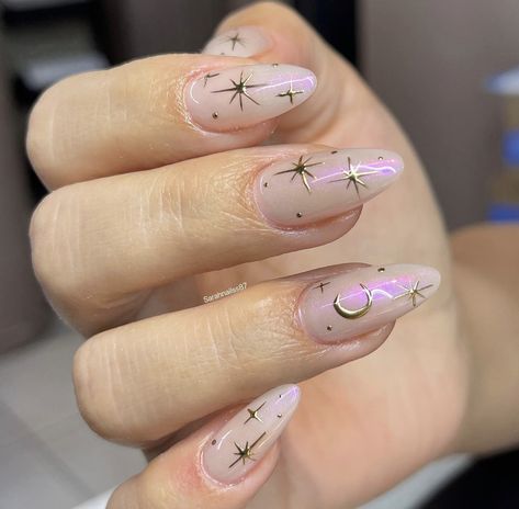 Star Nail Designs, Unghie Sfumate, Moon Nails, Subtle Nails, Grunge Nails, Nagel Inspo, Star Nails, Cat Kuku, Fire Nails