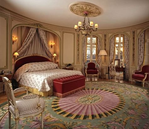 Classic Bedroom Design, Deep Rest, Royal Bedroom, Fancy Bedroom, Victorian Interior, Sandberg Wallpaper, Luxury Bedroom Master, W Hotel, Romantic Bedroom