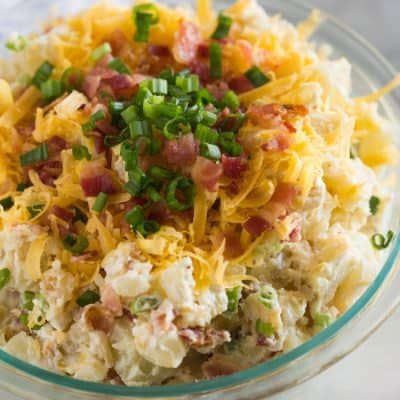 Hot Baked Potato Salad, Baked Potato Salad Recipe, Recipe With Sour Cream, Panini Recipes Chicken, Easy Baked Potato, Loaded Baked Potato Salad, Potato Salad Recipe Easy, Baked Potato Salad, Cookout Side Dishes