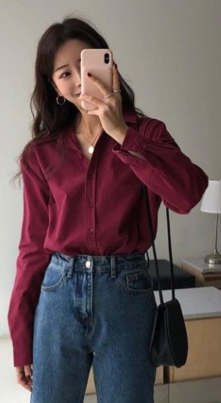 Red Button Up Shirt Outfit, Maroon Shirt Outfit, Maroon Outfits, Normcore Style, Mens Business Casual Shirts, Normcore Fashion, Red Shirts, Maroon Outfit, Business Dress Shirts