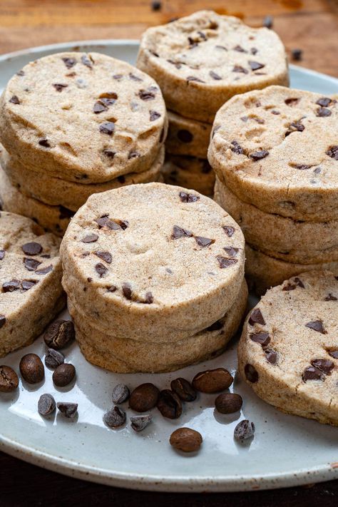 After School Meals, Espresso Shortbread, Espresso Chocolate Chip Cookies, Melt In Your Mouth Shortbread, Chunky Cookies, Chocolate Chip Shortbread, Chocolate Chip Shortbread Cookies, Closet Cooking, School Meals