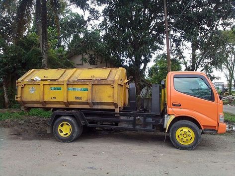 Mobil Truk Sampah Amrol DKP .DPU.PERKIM LH.DLHKP Kab.Kebumen Jateng Indonesia Indonesia