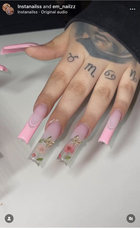 French Tip Freestyle Nails, French Tip Freestyle, Nails Freestyle, Freestyle Nails, Fake Nails Long, Hard Nails, Glamour Nails, Nails Set, French Acrylic Nails