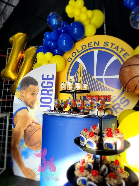 Golden State Warriors Birthday Party Decorations, Golden State Warriors Birthday Party, Nba Birthday Party, Golden State Warriors Party, Nba Party, Golden State Warriors Birthday, Alice In Wonderland Props, Basketball Theme Party, Basketball Party