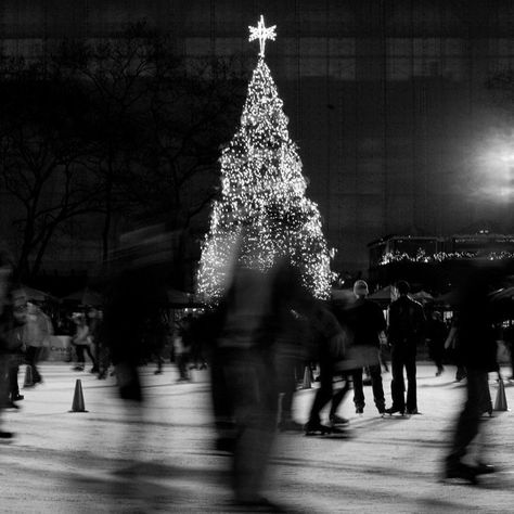 Black And White Checkered Christmas, Xmas Playlist, Christmas Music Playlist, Christmas Playlist, Christmas Aesthetic Wallpaper, Christmas Cover, Dark Christmas, Grey Christmas, Cute Christmas Wallpaper