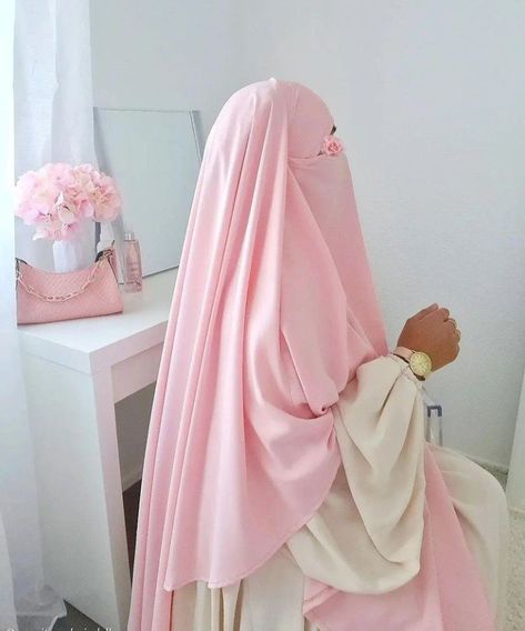 Islamic Modest Fashion, Modest Outfits Muslim, Islamic Fashion Dresses, Hijabista Fashion, Hijab Fashionista, Muslim Couple Photography, Cute Modest Outfits, Muslim Fashion Hijab Outfits, Modest Dresses Casual