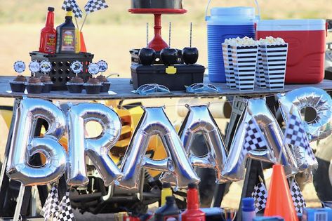 Bike Party Ideas, Racing Birthday Party Ideas, Dirt Bike Party Ideas, Motorcycle Theme Party, Dirtbike Birthday Party, Dirt Bike Birthday Party, Motocross Birthday Party, Bike Birthday Party, Racing Birthday Party