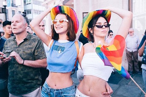 Bella Hadid, Kendall Jenner, Rainbow, Sunglasses, On Instagram, Instagram