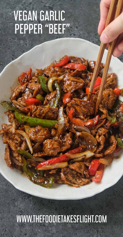 Vegan Beef Recipes, Dinner Ideas For One Person, Vegan Bell Pepper, Garlic Pepper Beef, Bell Pepper Stir Fry, Beef Pepper Rice, Chinese Lunch, Vegan Stuffed Bell Peppers, Resep Vegan