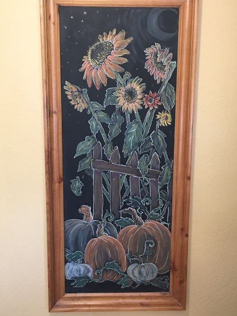 Apple Chalkboard Art, Scarecrow Chalkboard Art, Autumn Chalk Art, September Chalkboard Ideas, Chalk Boarder Designs Fall, Fall Blackboard Ideas, Sunflower Chalkboard Art, Autumn Chalkboard Art, September Chalkboard Art