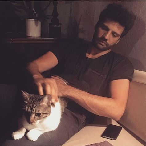 Emir Kozcuoglu, Kaan Urgancioglu, Funny Soccer Memes, Glow Birthday Party, Soccer Memes, Soccer Funny, Turkish Men, Polaroid Photos, Endless Love