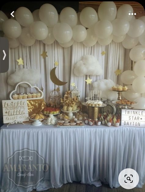 Cloud Baby Shower Theme, Moon Baby Shower Theme, Moon Stars Baby Shower, Gender Reveal Baby Shower Themes, Star Baby Shower Theme, Twinkle Twinkle Baby Shower, Idee Babyshower, Baby Shower Theme Decorations, Baby Shower Deco