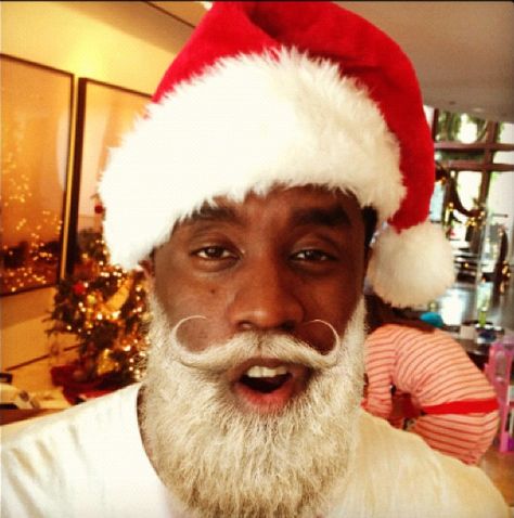 . Diddy Party Pfp, Kanye West Christmas, Celebrities Pfp, Xmas Pfp, Kanye West Photo, Friday After Next, Celebrity Christmas, Pfp Christmas, Goku Y Vegeta