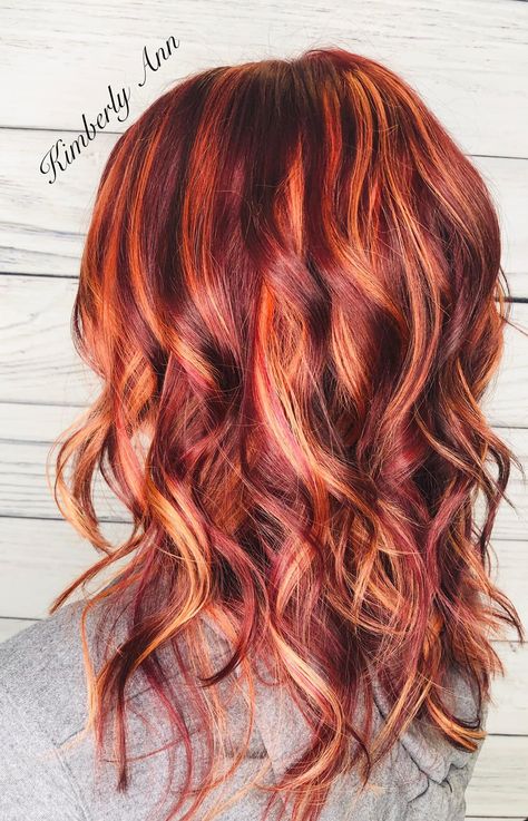 Bright Red Hair Color With Highlights, Auburn Hair With Orange Highlights, Hair Color Ideas For Copper Colored Hair, Celebrity With Red Hair, Fall Hair Colors 2022 Trends Red, Vibrant Red Hair Color With Highlights, Red Hair With Blonde Highlights 2023, Fall Highlights For Red Hair, Red Copper Hair Color Highlights