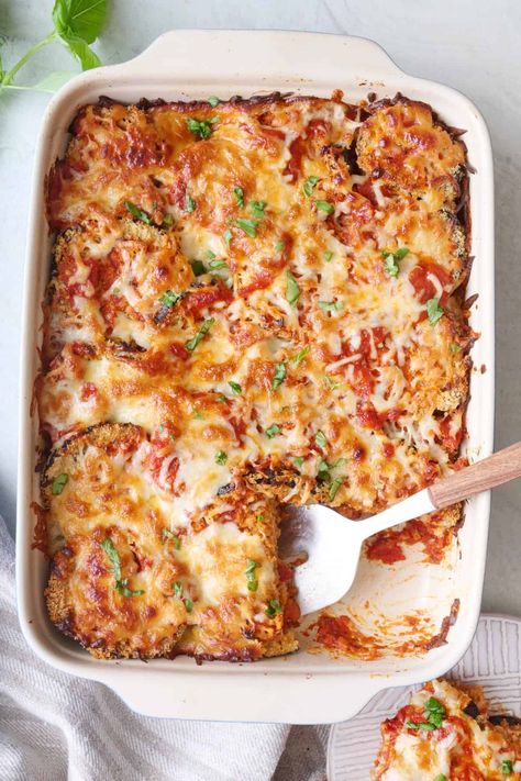 Baked Eggplant Parmesan is a lighter twist on the classic! Tender eggplant with crunchy panko, melty cheese, and marinara make it so good! | Baked Eggplant Parmesan Recipe | Vegetarian Baked Eggplant Parm | Baked Eggplant Parm | Eggplant Parmesan With Ricotta Cheese, Pan Fried Eggplant, Baked Eggplant Parmesan, Eggplant Parmesan Recipe, Feel Good Foodie, Veggie Mains, Eggplant Recipes Easy, Eggplant Parmesan Baked, Eggplant Recipes Parmesan