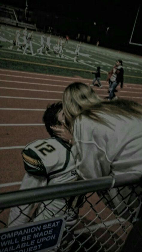 High School Quarterback Aesthetic, Becca And Brett The Upside Of Falling, Brett And Becca, Quarterback Aesthetic, The Upside Of Falling Aesthetic, High School Couple Aesthetic, School Love Couple, Football Couple Pictures, Tbr Aesthetic