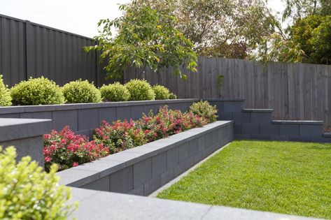 Corner Lot Retaining Wall, Concrete Block Retaining Wall Ideas, Small Garden Retaining Wall, Landscape Remodel, Concrete Fence Wall, Yard Renovation, Small Retaining Wall, Retaining Wall Ideas, Backyard Retaining Walls