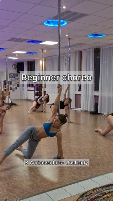 Pole Dance Studio | Rosenheim 🇩🇪 on Instagram: "An easy choreo that does not require much strength, but goes more into coordinating the tricks in order to get fluid movement. We teach this in Level 2 Tricks & Choreo Level, after around 6 months of Pole Dance. Each level in our studio takes 8 weeks to be completed, after which you can go further in the next level, you can choose to repeat the same one or go lower and repeat the basics. #polechoreo #polestatic #pdstatic #poleclass #poleroutine # Pole Dance Basics, Low Flow Pole Dance, Easy Pole Tricks, Pole Dance Debutant, Pole Fitness Beginner, Pole Dancing For Beginners, Pole Dance Studio, Pole Classes, Pole Sport