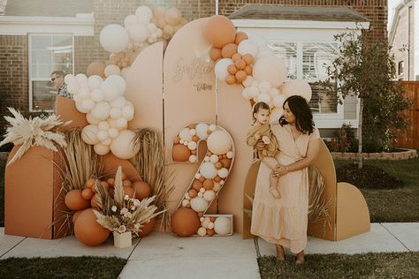 Blushy boho drive-through 2nd birthday fiesta | Kids Parties | 100 Layer Cake Boho Birthday Theme Ideas, Boho Second Birthday Party, Boho Party Theme Ideas, 1st Birthday Girl Backdrop Ideas, Boho Baby Birthday Party Girl, Boho Party Decorations Birthday, Boho 1st Birthday Party Girl, Boho Birthday Party Girl, Boho Balloon Backdrop