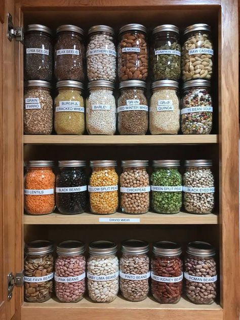 Spices Organization, Spices Organizer, Aesthetic Storage, Harvest Storage, Spice Organizer, Vegan Pantry, Pantry Organisation, Food Pantry Organizing, House Organisation