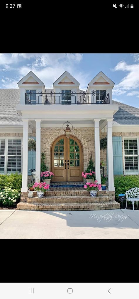 Front Landscape, French Country Blue, One Level Homes, French Country Living, Blue Exterior, French Style Homes, French Country Living Room, Summer Porch, Country Blue