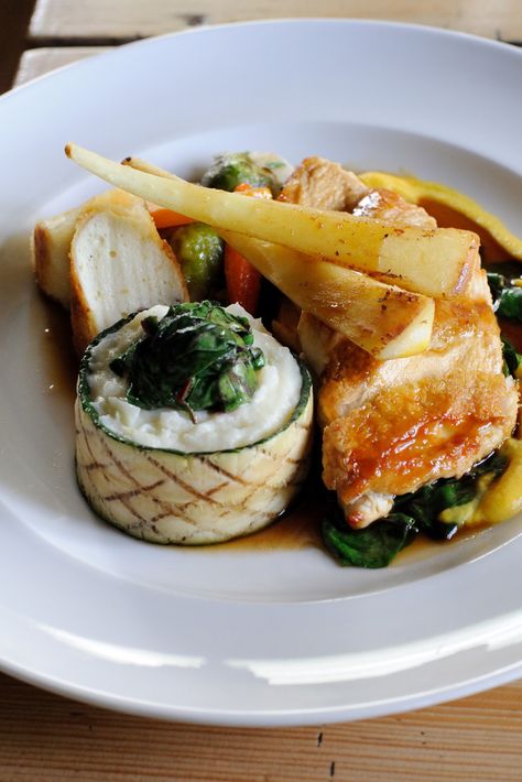 Chicken Supreme Recipe, Potato Purée, Grilled Courgette, Chicken Supreme, Gourmet Chicken, Great British Chefs, Fav Food, Fine Dining Recipes, Potato Puree