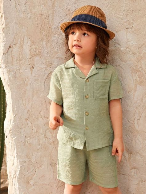 Advertised for men but I ordered it for myself as a woman and it’s great really fresh and great quality. Super recommended! Green Linen Shorts Outfit, Boys Spring Outfits, Baby Pyjamas, Mint Outfit, Green Dress Outfit, Boys Costumes, Kids Wear Boys, Toddler Dress Patterns, Kids Dress Boys