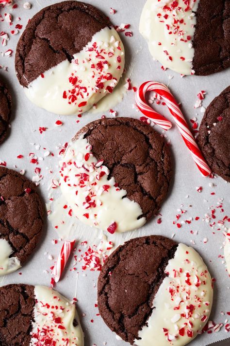 Peppermint Chocolate Cookies, Christmas Cookie Recipes Holiday, Resepi Biskut, Chocolate Peppermint Cookies, Peppermint Chocolate, Peppermint Patty, Christmas Baking Recipes, Slow Cooker Desserts, Christmas Cookie Exchange