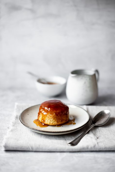 Treacle Sponge Pudding, Sponge Pudding Recipe, Treacle Sponge, Pudding Recipes Homemade, Sponge Pudding, Sponge Recipe, Bakewell Tart, Bread And Butter Pudding, Fruit Bread