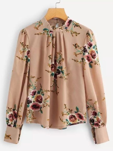 Sorting your closet without blowing your budget. SHEIN. Trendy Outfits For Women, Printed Chiffon Tops, Women Floral Blouse, Fashion Tops Blouse, Modieuze Outfits, Floral Print Blouses, Print Blouse, Kurti Designs, Floral Blouse