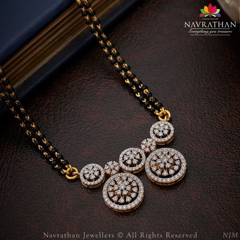 Mangalsutra Designs Gold Traditional, Traditional Mangalsutra Designs, Mangalsutra Designs Diamond, Latest Mangalsutra Designs, Diamond Mangalsutra Designs, Traditional Wedding Ceremony, Mangalsutra Design, Bridal Necklace Designs, Black Beads Mangalsutra Design