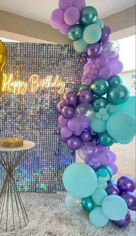 Purple And Teal Balloon Garland, Turquoise 21st Birthday Ideas, Purple Garland Balloons, Lavender And Teal Birthday Party Ideas, Blue And Purple Balloon Arch, Teal And Purple Birthday Party Ideas, Purple And Gold Backdrop Ideas, Blue And Purple Birthday Theme, Teal Party Decorations