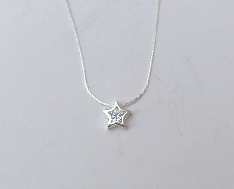 Hammered Silver Jewelry, Evil Eye Necklace Gold, Dainty Diamond Necklace, Necklace Mom, Zircon Necklace, Jewelry Logo, Jewelry Dainty, Diamond Solitaire Necklace, Tiny Star