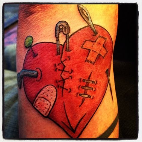 Wounded heart tattoo Stitch Tattoo, Heart Tattoo Designs, Heart Drawing, Beautiful Body, Star Tattoos, Heart Tattoo, Tattoos With Meaning, Tattoo Images, Picture Tattoos