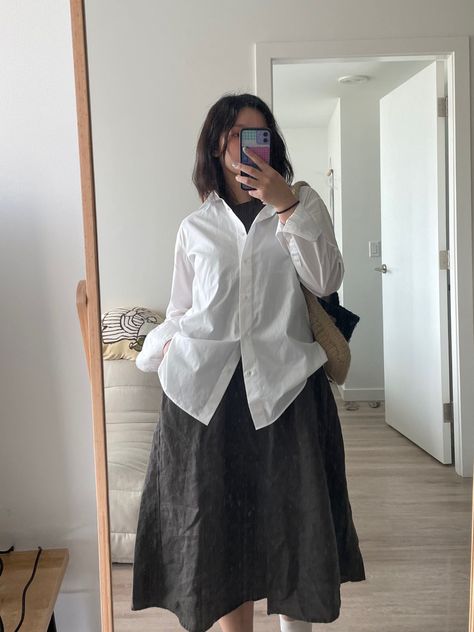 muji, uniqlo, minimal style, casual outfits, outfit ideas Muji Outfit, Classy Ootd, Muji Style, Minimal Style, Outfit Style, Main Character, Outfits Women, Style Outfits, Minimal Fashion