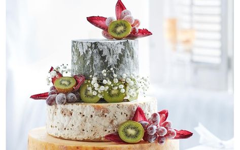 Wedding cakes being swapped for giant cheeses as couples join backlash against sugar, Waitrose data shows Leaf Wedding Cake, Modern Wedding Cake Designs, Wedding Cake Strain, Wedding Cake Prices, Designs Dress, Modern Wedding Cake, Wedding Cake Designs, Fruit Cake, Dried Fruit