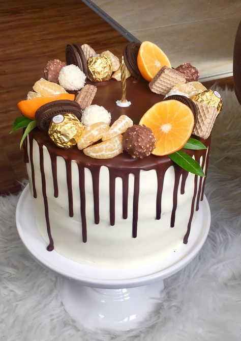 Orange Birthday Cake, Decorating Chocolate, Interesting Cakes, Cake Orange, Orange Chocolate Cake, Mermaid Cakes, Drip Cake, Dream Cake, Delicious Cake