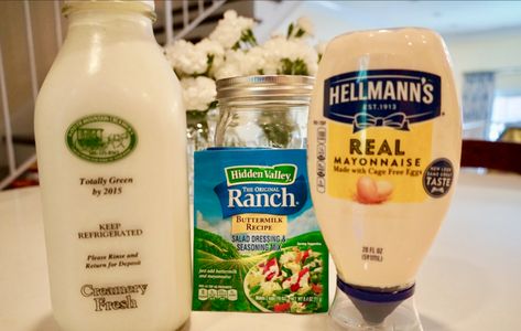 Ruth's Chris' Ranch Dressing -- Super Easy. Super Delish! Mazzios Ranch Dressing Recipe, Buttermilk Ranch Dressing Recipe, Ranch Dressing Packet, Ronald Regan, Hidden Valley Ranch Dressing, Ranch Dip Recipe, Ranch Packet, Buttermilk Ranch Dressing, Ruth Chris