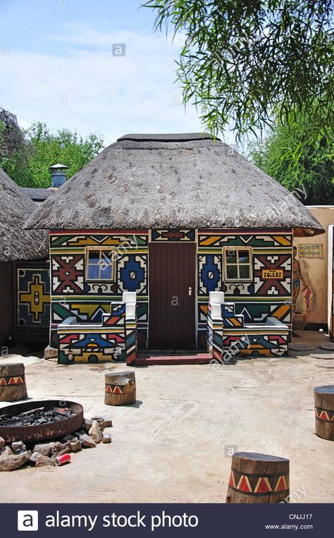 Ndebele Architecture, Ndebele Hut, African House Design, Ndebele Art, African Houses, African Hut, Wooden Shack, African Village, South African Design