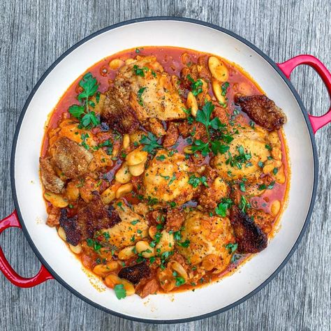 Chicken, Chorizo and Butter Bean Stew - Zena's Kitchen Butter Bean Recipes, Bacon Stew, Spanish Chicken And Chorizo, Butter Bean Stew, Easy Chicken Stew, Chorizo Stew, Stew Crockpot, Butter Beans Recipe, Chicken And Chorizo