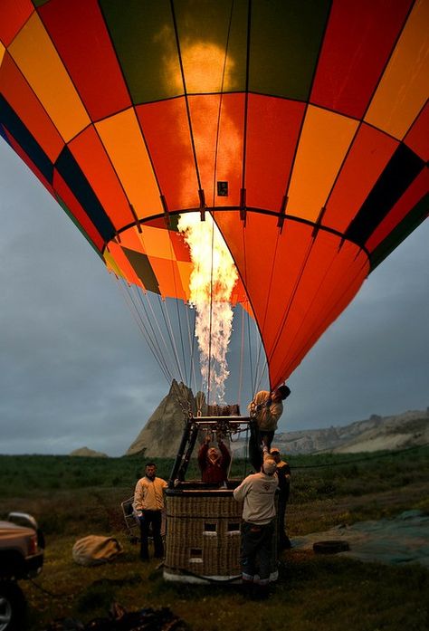 Hot Air Balloon Rides, Air Balloon Rides, Travel Inspo, Pretty Places, Nara, Hot Air Balloon, Travel Aesthetic, Air Balloon, Dream Vacations