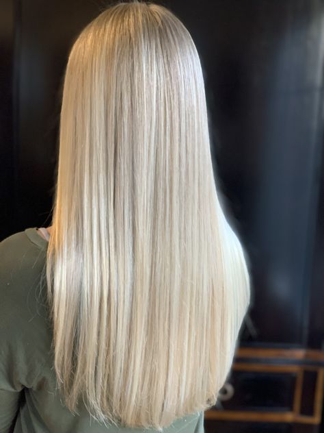 Mid Length Blonde Hair, Sammamish Washington, Healthy Blonde Hair, Blonde Hair Goals, Perfect Blonde Hair, Bright Blonde Hair, Blonde Aesthetic, Summer Blonde Hair, Dyed Blonde Hair